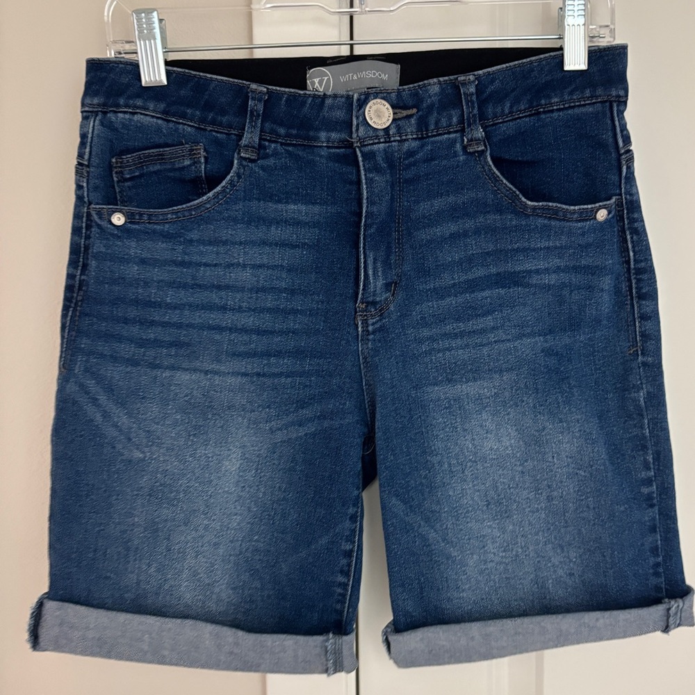 Wit & Wisdom Stretch Denim Shorts, Size 2, 9.5” Inseam Unrolled, Jean Shorts